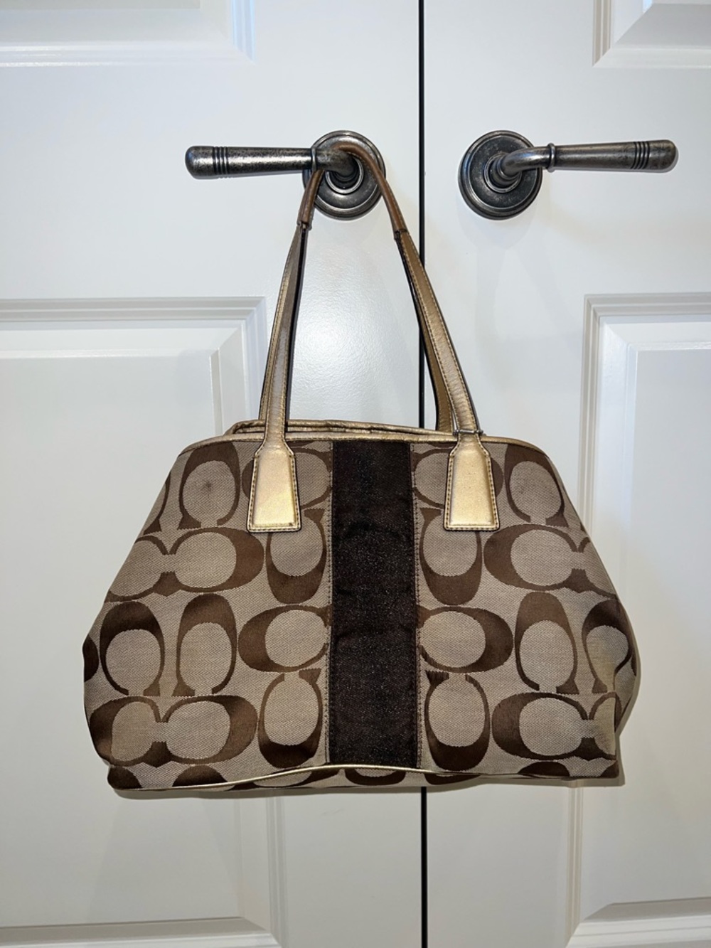 gently used Coach Signature Carryall Tote Purse Vintage